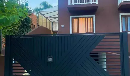 Sobrado espaçoso com 160m² em Cotia Altura do Km 30.