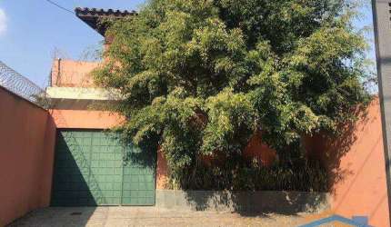 Sobrado Espaçoso e Bem Localizado no Alto de Pinheiros.