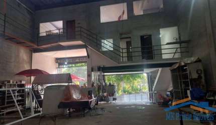 Galpão para Venda com 420m² e Pé Direito com 9mt em CARAPICUÍBA.