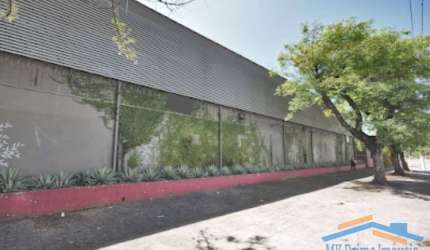 Galpão Comercial 1361m²  com 7 Salas no Jaguaré.