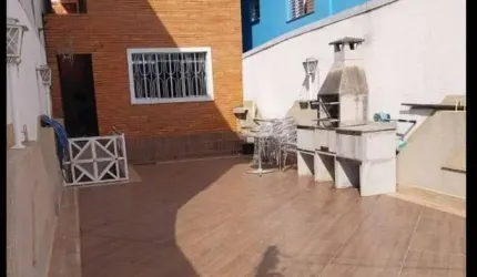 Ótimo Sobrado à Venda com 1 suíte - Vila Pestana / Jardim Roberto.