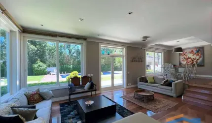 Cond. Forest Hills - 4 suítes, Gourmet, piscina + Casa hóspedes!