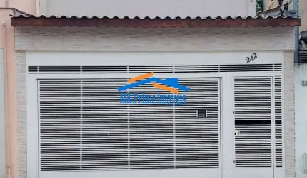 Ótima Casa Térrea com 150m²,  3 Quartos e 2 Vagas Aceita Financiamento.