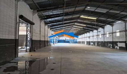 Galpão 3530m² na Vila Menk.