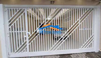 Excelente Sobrado Reformado com 2 Quartos, 2 Vagas e Edícula - São Paulo.