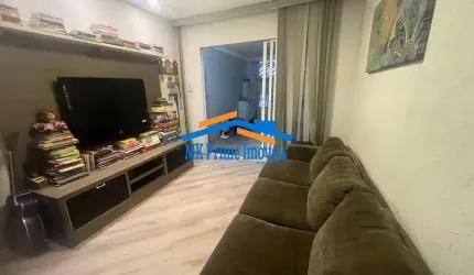 Sobrado 3 Dormitórios sendo 1 Suíte - Rio Pequeno