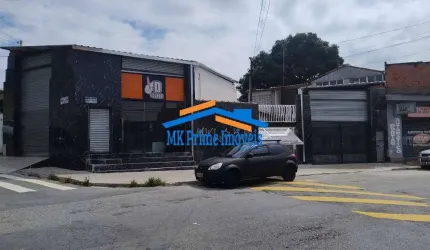 Imperdível: Imóvel para Investidor com 2 Salões e 2 Casas Residenciais.