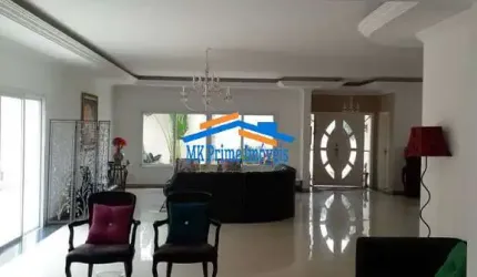 Lindo Sobrado com 4 suítes e 4 vagas cobertas - Pq. dos Príncipes.