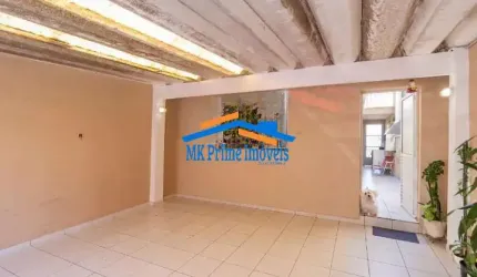 Ótima casa com 3 dormitórios e 2 vagas de garagem.