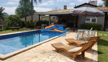 Vende/ Aluga casa em Condomínio com 1416m² de Terreno - GRANJA VIANA.