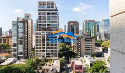 Luxuoso Apartamento 390m² com 2 Suítes no Itaim Bibi.