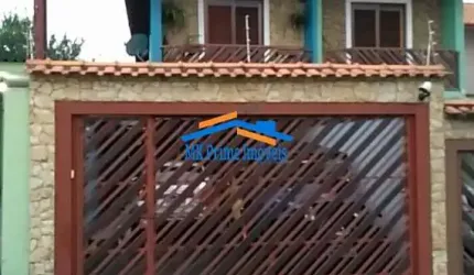 Sobrado 130m² 3 dorm. (1 suíte) 4 vagas - Jaguaribe