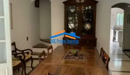 Casa Luxuosa em Fazenda Morumbi – 320m² | 5 Dormitórios (4 suítes)