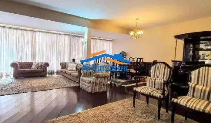 Casa com 481m² com 3 suítes no Alto da Lapa.