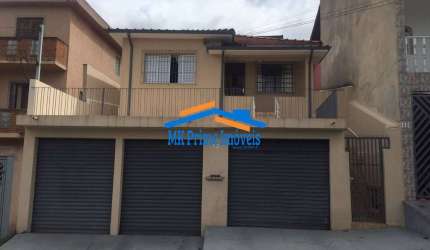 Excelente Casa com 313m² e Edícula - Próxima às Principais Rodovias.