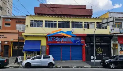 Prédio Comercial com 4 Salões e 5 Casas - Av. Antônio C. Costa.