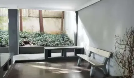 AP 2 dorm com depedência nos Altos da Santa Cecília