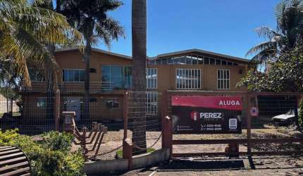 Galpão com duplo acesso localizado na Av. Duque de Caxias e R. Joaquim Vieira de Almeida