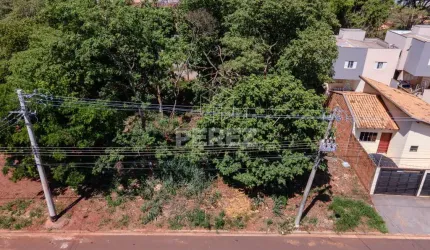 Terreno no Bairro Rita Vieira