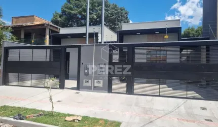 Casa térrea com área gourmet e suíte