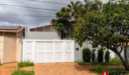 Sobrado no Bairro Carandá Bosque