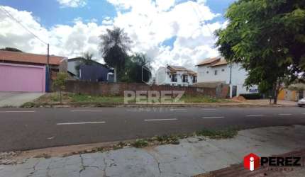 Dois Terrenos Amplos no Santa Fé