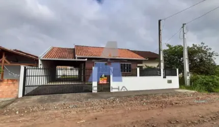 Casa em madeira de Lei