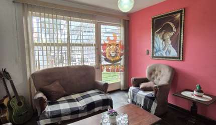 Casa de rua à Venda na Avenida General Osório - Trujillo