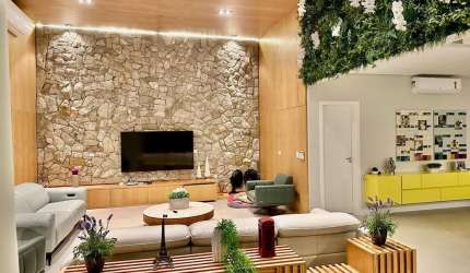 Linda Casa Térrea  Com 400m2 de Área Construída,  em Condomínio Fechado Portal dos Lagos com 1.100m2  de Terreno em  Boituva - SP.