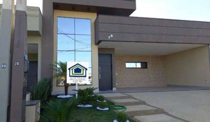 Linda Casa Térrea em Condomínio Fechado, de 199m² de Área Construída, e Terreno de 300m², no Condomínio Gran Reserve em Sorocaba - SP