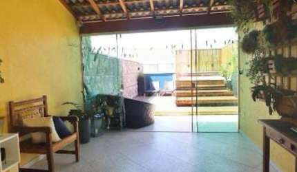 Linda Cobertura á venda de 123m² com 03 Dormitórios Sendo 01 Suíte, no Bairro Campestre - Santo André - SP.