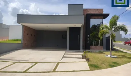 Linda Casa Térrea de 133m² de Área Construída e Terreno 239m² à venda no excelente Condomínio Fechado Gran Reserve em Indaiatuba- SP.