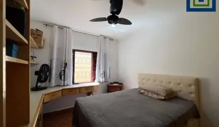 Linda Casa Térrea  de 213m2, de Área Construída, e Terreno de 442m2, com 03 dormitórios, no  Campestre  - Santo André - SP