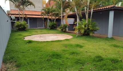 Linda Casa Térrea de 100m2 de Área  Construída, e Terreno 250m2, no Bairro De lorenzi  em Boituva- SP.