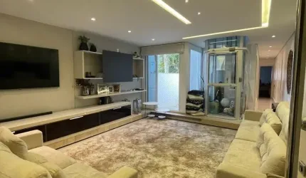 Linda Cobertura á venda de  220m² com 03 Dormitórios Sendo 01 Suítes Planejadas, no Bairro Campestre - Santo André - SP.