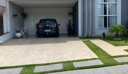 Linda Casa Térrea de 140m² e Terreno de 213m², à venda no excelente Condomínio Fechado Gran Reserve em Indaiatuba- SP.