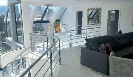 Casa de condomínio sobrado á venda possui 840m² com 05 Suítes, - São Bernardo do Campo.