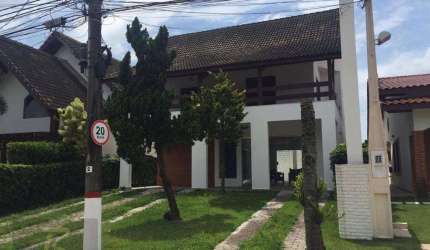 Casa com 3 dormitórios à venda, 270 m² por R$ 1.300.000,00 - Bougainvillee II - Peruíbe/SP