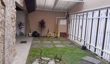 Casa com 3 dormitórios à venda, 170 m² por R$ 830.000 - Jardim Independência - Taubaté/SP