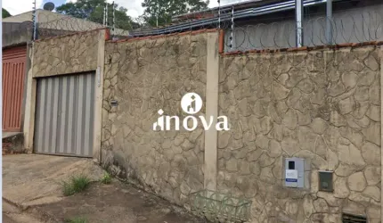 Casa à venda, 2 quartos, 1 suíte, 4 vagas, Califórnia - Jardim - Uberaba/MG