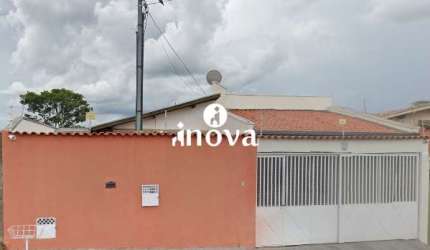 Casa à venda, 3 quartos, 2 suítes, 2 vagas, Vila Celeste - Uberaba/MG