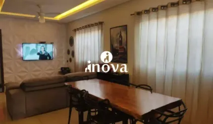 Casa à venda, 3 quartos, 1 suíte, 2 vagas, Copacabana, Jardim - Uberaba/MG