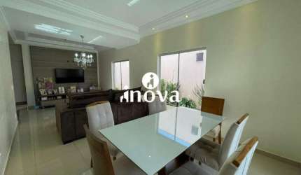 Casa à venda, 4 quartos, 3 suítes, 3 vagas, Abadia - Uberaba/MG