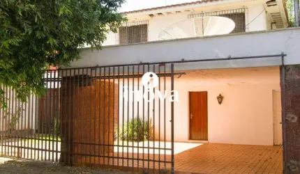 Casa à venda, 3 quartos, 1 suíte, 2 vagas, Mercês - Uberaba/MG