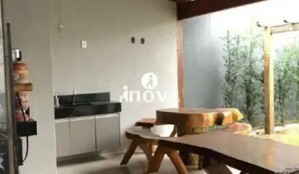 Casa à venda, 2 quartos, 2 suítes, 2 vagas, Elza Amui I - Uberaba/MG