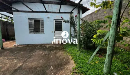 Casa à venda, 2 quartos, 2 vagas, Marajó, Jardim - Uberaba/MG