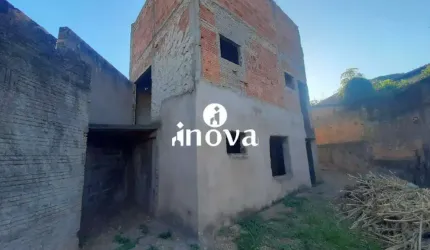 Casa à venda, 3 quartos, 2 suítes, 2 vagas, Fabrício - Uberaba/MG
