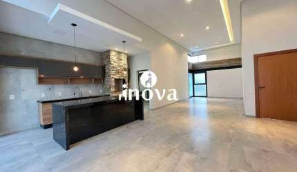 Casa Condomínio à venda, 3 quartos, 3 suítes, 4 vagas, Estância dos Ipês - Uberaba/MG