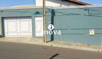 Casa à venda, 4 quartos, 1 suíte, 4 vagas, Costa Teles I - Uberaba/MG