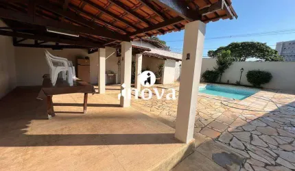 Casa Condomínio à venda, 3 quartos, 1 suíte, 4 vagas, Mercês - Uberaba/MG